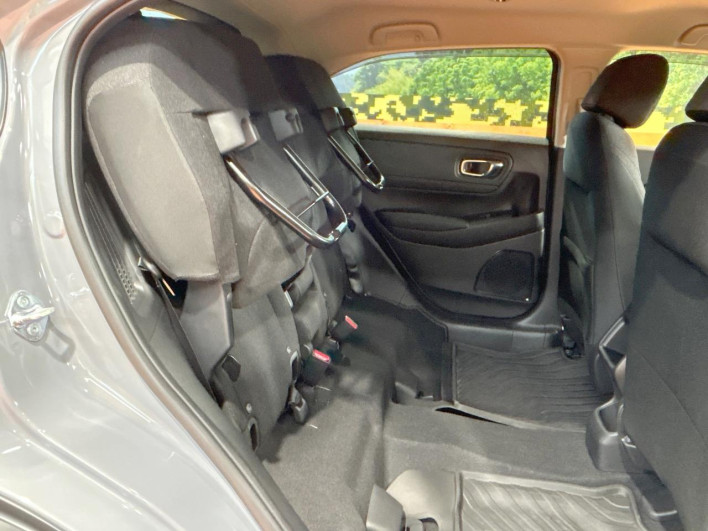 2024 Honda VEZEL 6AA-RV5 (UW-6a3756a2cd0d4)[28]