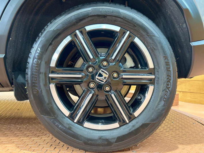 2024 Honda VEZEL 6AA-RV5 (UW-6a3756a2cd0d4)[8]