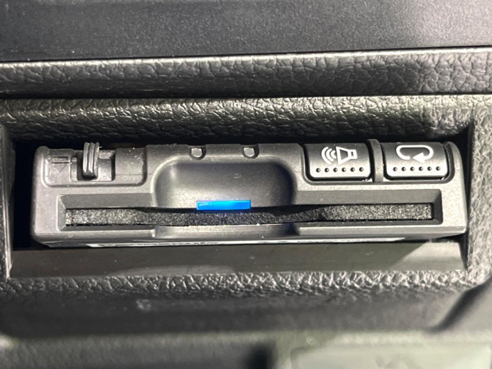 2013 Subaru Forester DBA-SJ5 (UW-6a3756af2ebf8)[20]
