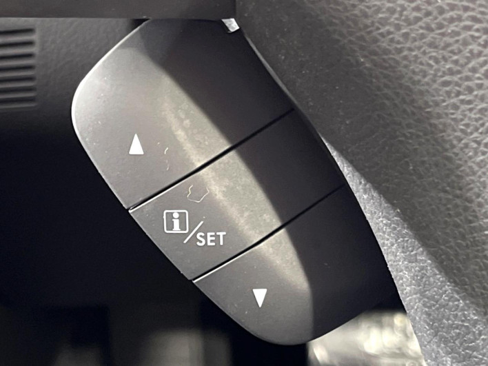 2013 Subaru Forester DBA-SJ5 (UW-6a3756af2ebf8)[22]