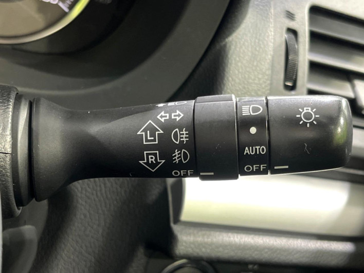 2013 Subaru Forester DBA-SJ5 (UW-6a3756af2ebf8)[25]