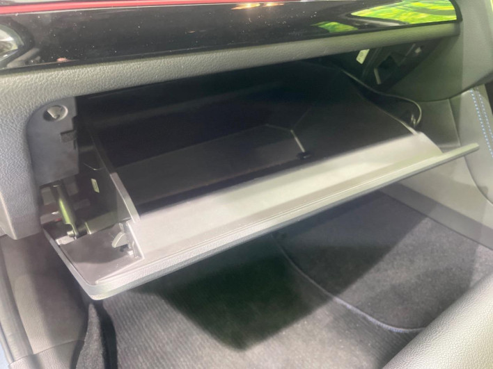 2015 Subaru Levorg DBA-VM4 (UW-6a3756c5c9438)[12]