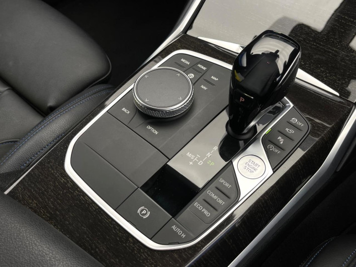 2019 BMW 3 Series 3BA-5F20 (UW-6a3756cde7ad7)[18]
