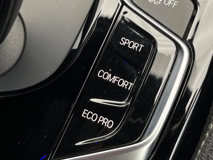 2017 BMW 5 Series LDA-JC20 (UW-6a3756d01559f)[22]
