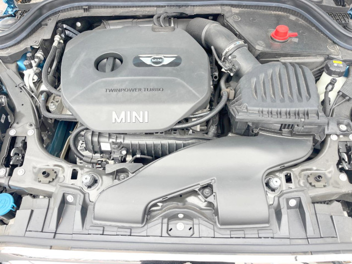 2018 Rover Mini DBA-XM15 (UW-6a3756d56f7b1)[16]