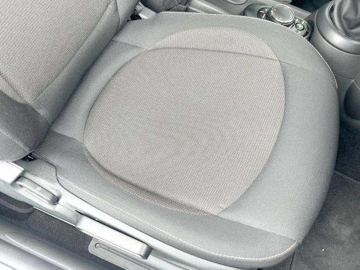 2018 Rover Mini DBA-XM15 (UW-6a3756d56f7b1)[15]