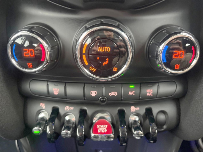 2019 Rover Mini LDA-XN15M (UW-6a3756d5acacf)[12]
