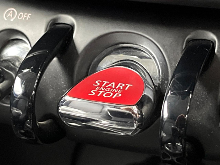 2019 Rover Mini DBA-XR15M (UW-6a3756d6dab7f)[16]