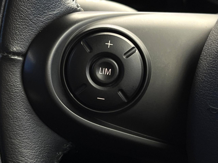 2019 Rover Mini DBA-XR15M (UW-6a3756d6dab7f)[8]