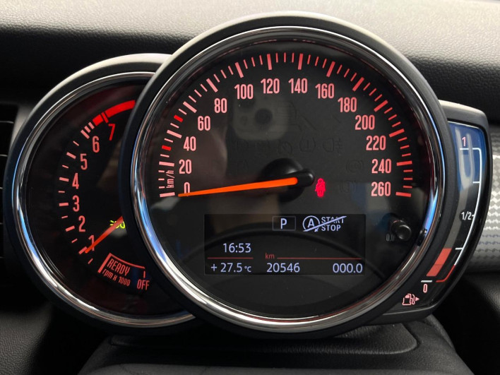 2019 Rover Mini DBA-XR15M (UW-6a3756d6dab7f)[11]