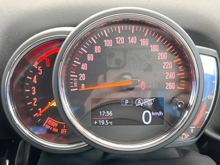 2019 Rover Mini LDA-YT20 (UW-6a3756d83dba7)[25]