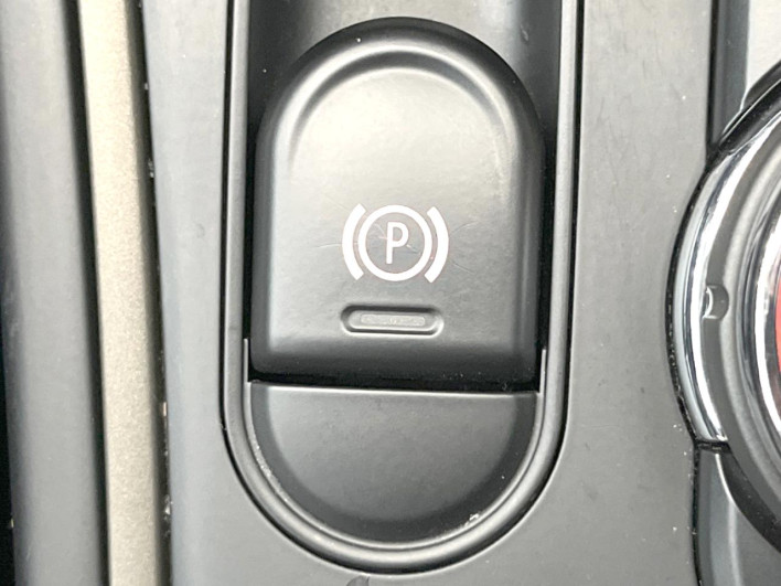 2019 Rover Mini LDA-YT20 (UW-6a3756d83dba7)[20]