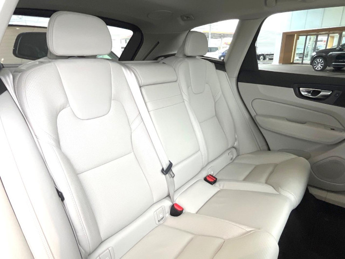 2020 Volvo XC60 LDA-UD4204TXC (UW-6a3756dabc971)[12]