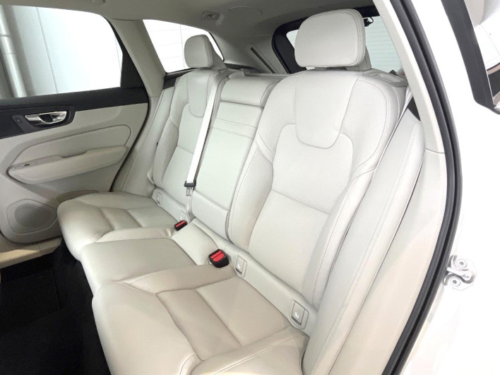 2020 Volvo XC60 LDA-UD4204TXC (UW-6a3756dabc971)[17]