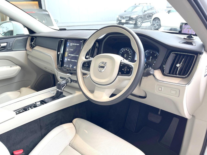 2020 Volvo XC60 LDA-UD4204TXC (UW-6a3756dabc971)[5]