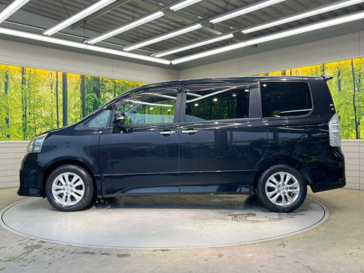 2011 Toyota Noah DBA-ZRR70W (UW-6a3756e31da6b)[26]