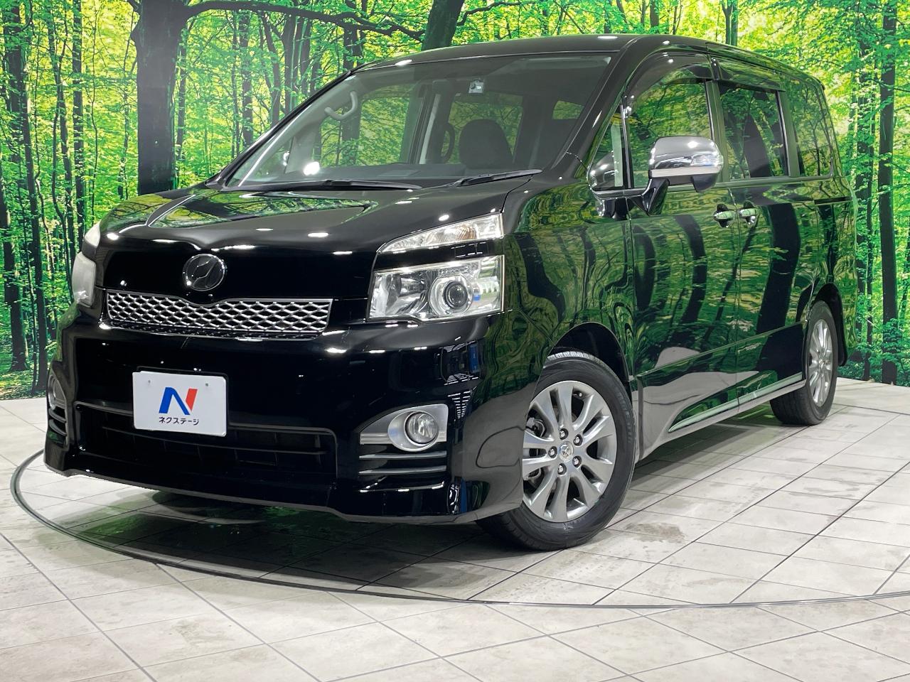 2012 Toyota Voxy DBA-ZRR70W