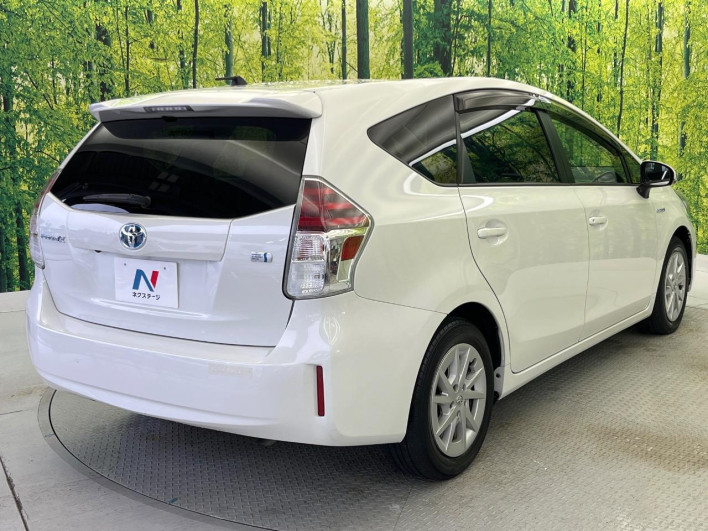 2015 Toyota Prius α DAA-ZVW41W (UW-6a3756f90c172)[8]