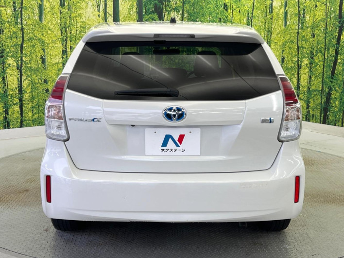 2015 Toyota Prius α DAA-ZVW41W (UW-6a3756f90c172)[9]