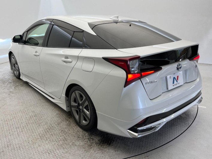 2020 Toyota Prius 6AA-ZVW51 (UW-6a3756feebd63)[29]