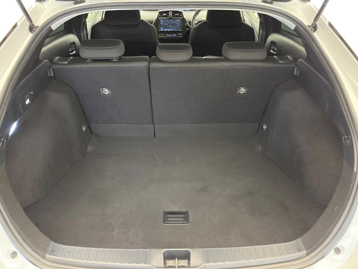 2020 Toyota Prius 6AA-ZVW51 (UW-6a3756feebd63)[25]