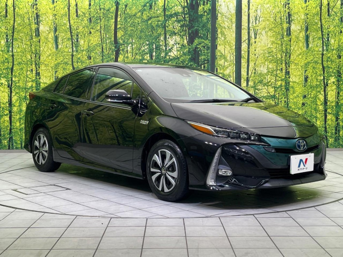 2017 Toyota Prius PHV DLA-ZVW52 (UW-6a375700b7e51)[12]