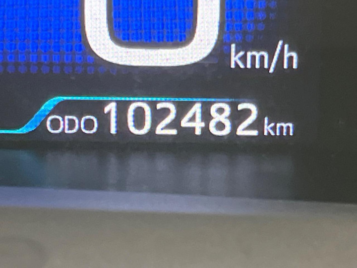 2017 Toyota Prius PHV DLA-ZVW52 (UW-6a375700b7e51)[2]