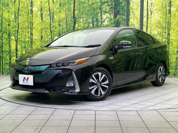 2017 Toyota Prius PHV DLA-ZVW52 (UW-6a375700b7e51)[0]