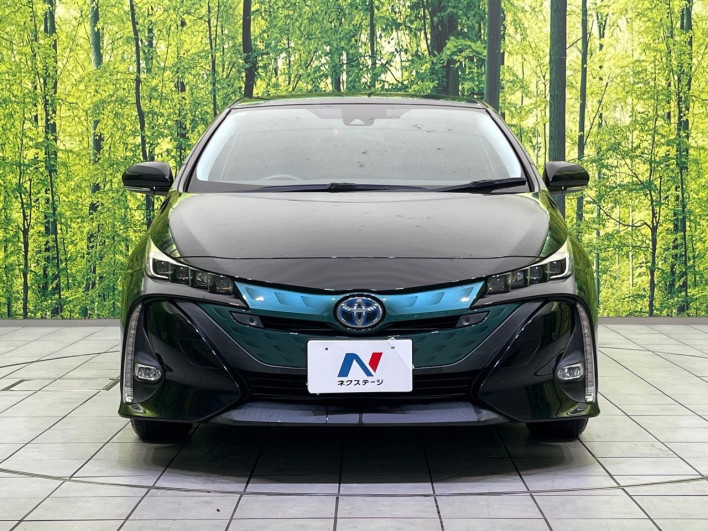 2017 Toyota Prius PHV DLA-ZVW52 (UW-6a375700b7e51)[5]