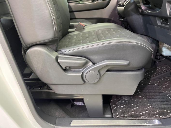 2023 Mitsubishi Delica Mini 4AA-B38A (UW-6a3b49d6f401e)[18]