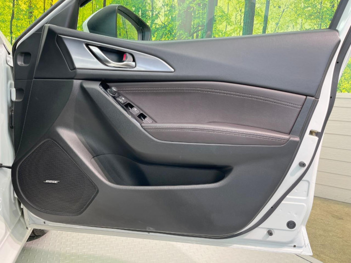 2018 Mazda Axela Sports LDA-BM2FS (UW-6a3b49e618a7c)[27]