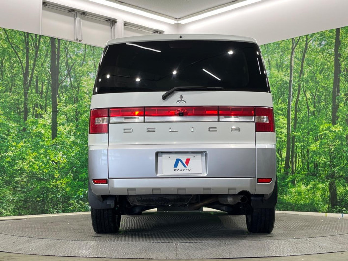 2011 Mitsubishi Delica D:5 DBA-CV5W (UW-6a3b49ef839e2)[28]