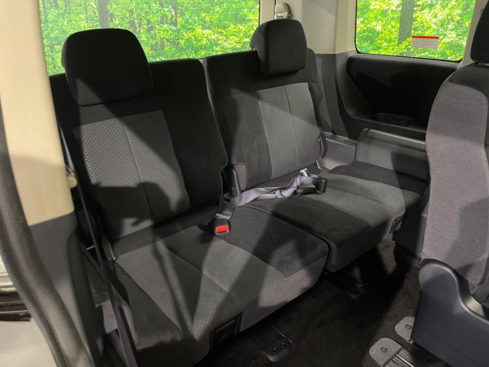 2011 Mitsubishi Delica D:5 DBA-CV5W (UW-6a3b49ef839e2)[26]