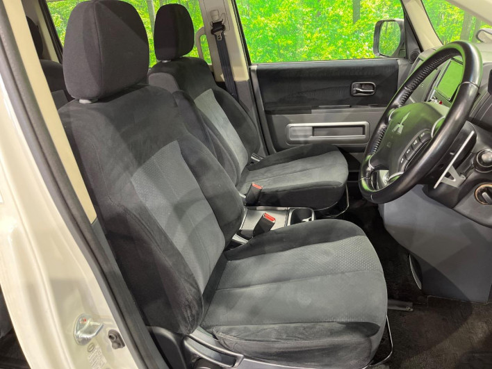 2011 Mitsubishi Delica D:5 DBA-CV5W (UW-6a3b49ef839e2)[23]