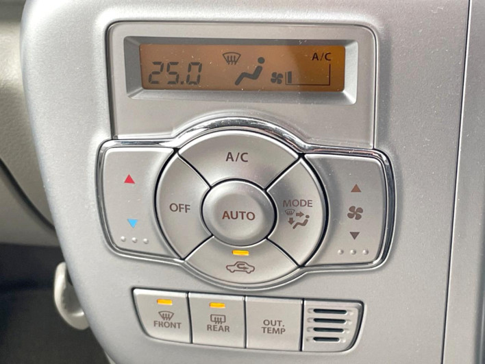 2015 Suzuki Every Wagon ABA-DA17W (UW-6a3b49f265524)[14]