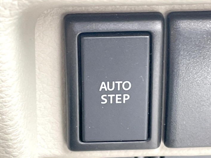 2015 Suzuki Every Wagon ABA-DA17W (UW-6a3b49f265524)[27]