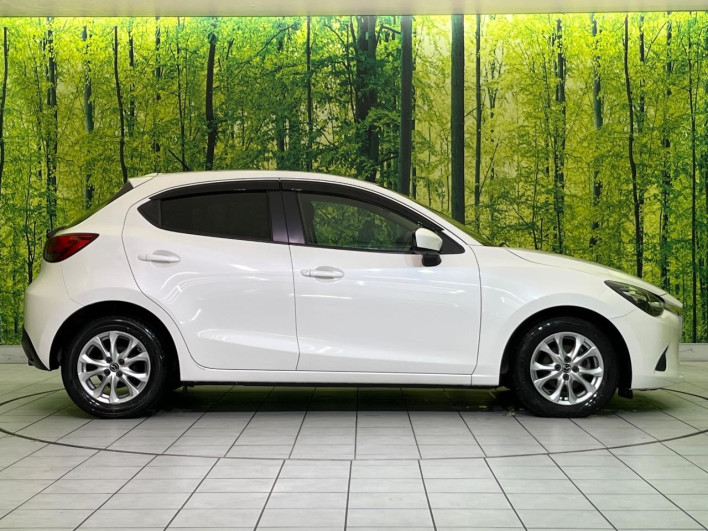 2015 Mazda Demio LDA-DJ5FS (UW-6a3b49f5b288c)[9]
