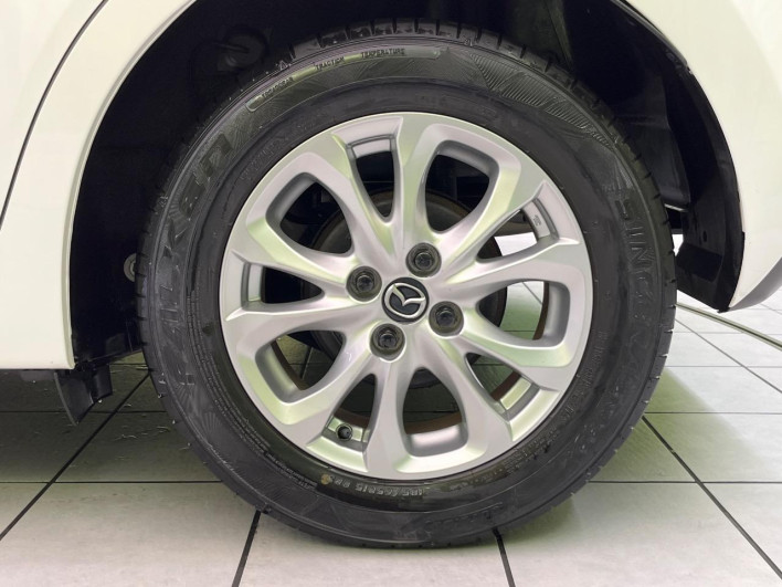 2015 Mazda Demio LDA-DJ5FS (UW-6a3b49f5b288c)[16]
