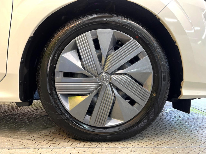 2022 Nissan Note 6AA-E13 (UW-6a3b49ff13b90)[15]