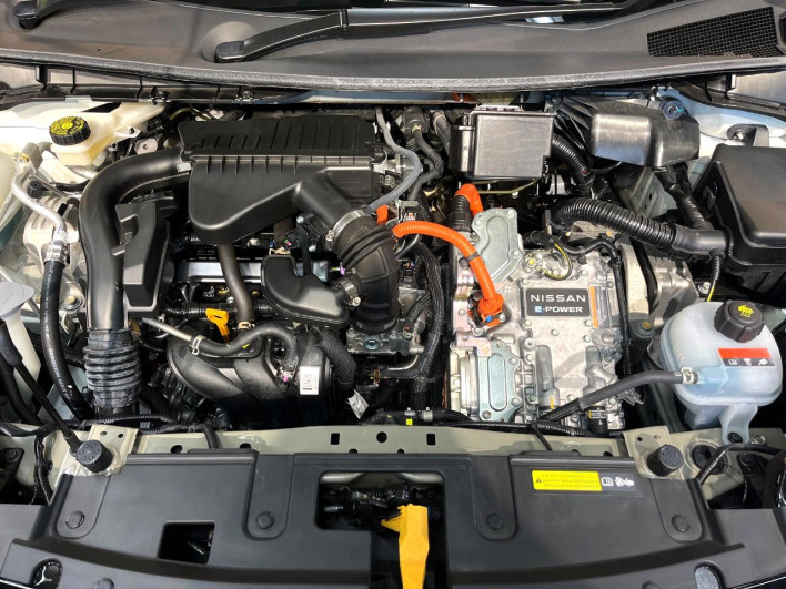 2022 Nissan Note 6AA-E13 (UW-6a3b49ff13b90)[4]