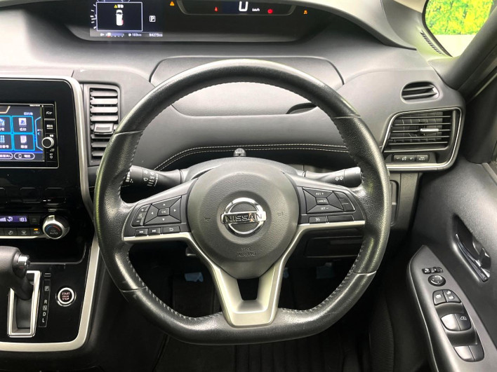 2017 Nissan Serena DAA-GFC27 (UW-6a3b4a13dde83)[28]