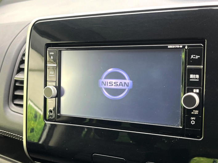 2017 Nissan Serena DAA-GFC27 (UW-6a3b4a13dde83)[25]