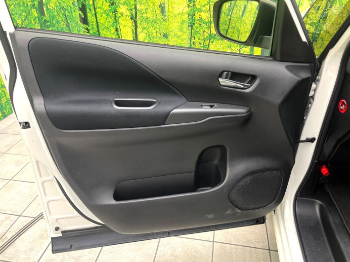 2017 Nissan Serena DAA-GFC27 (UW-6a3b4a13dde83)[6]