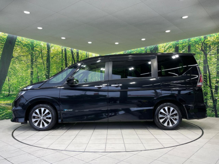 2017 Nissan Serena DAA-GFC27 (UW-6a3b4a13e6fda)[11]