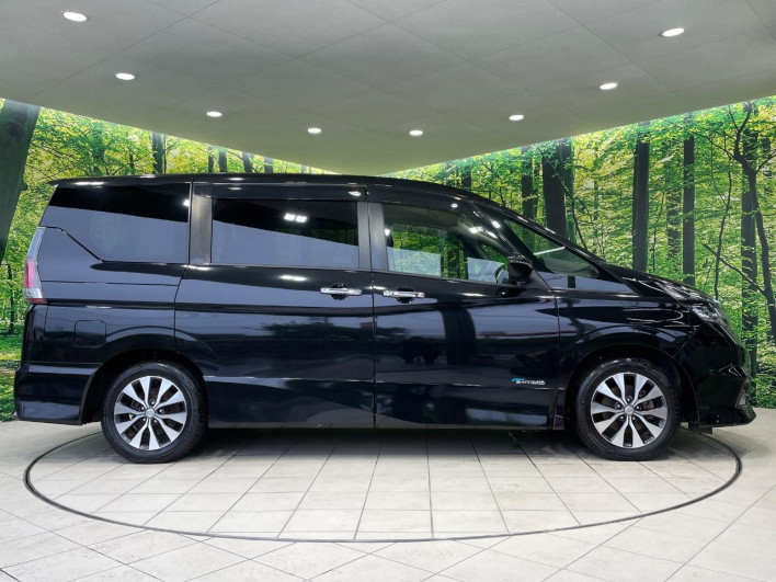2017 Nissan Serena DAA-GFC27 (UW-6a3b4a13e6fda)[7]