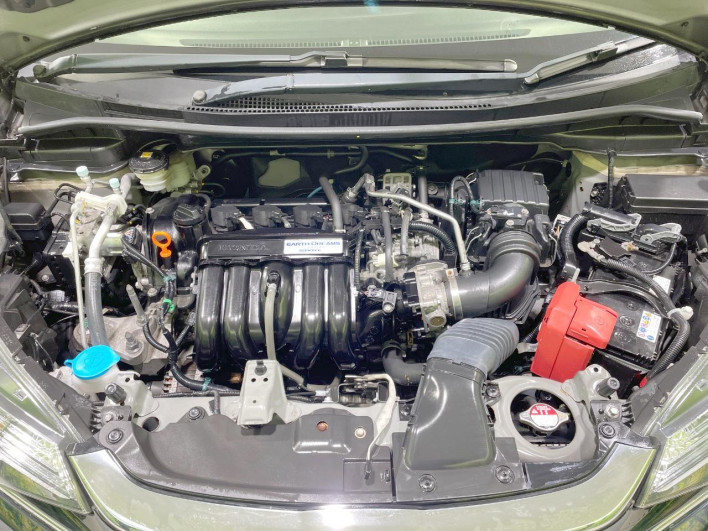2017 Honda Fit DBA-GK4 (UW-6a3b4a1cb8a23)[4]