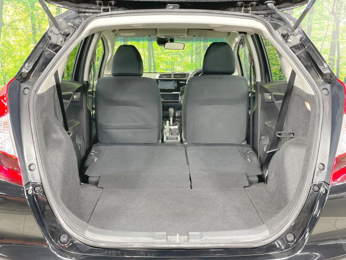 2017 Honda Fit DBA-GK4 (UW-6a3b4a1cb8a23)[5]