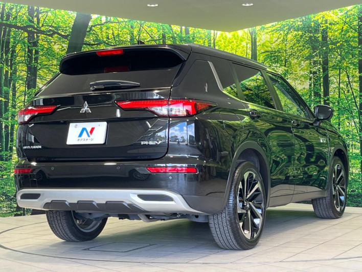 2023 Mitsubishi OUTLANDER PHEV 5LA-GN0W (UW-6a3b4a1dc9b7b)[16]
