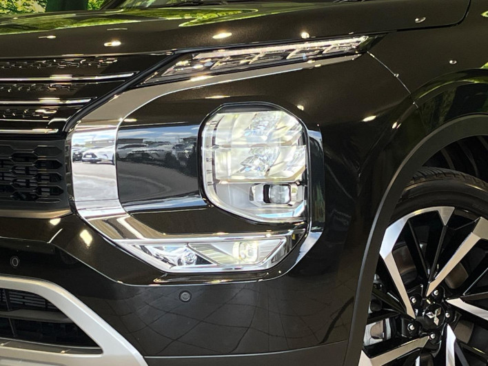 2023 Mitsubishi OUTLANDER PHEV 5LA-GN0W (UW-6a3b4a1dc9b7b)[10]