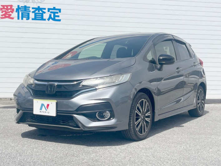 2017 Honda Fit Hybrid DAA-GP5 (UW-6a3b4a1fb5145)[4]
